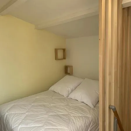 Maison De La Nyaraló *